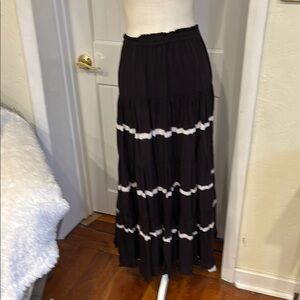 Soft flowing Gypsy Bohemian style skirt. Designer Barbara Lessor, size L